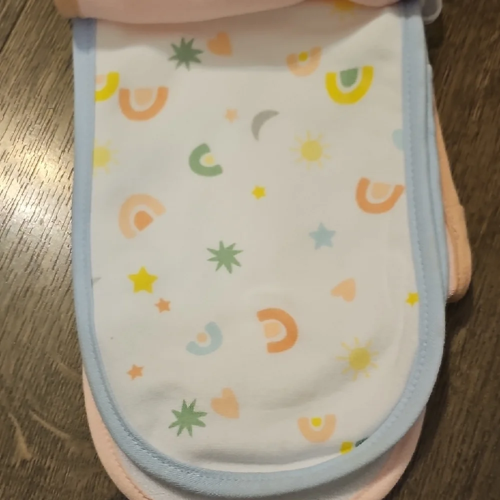 NWT Baby Gray Elephant Hooded Towel & 3 burp Cloths Unicorn Rainbow Shower Gift